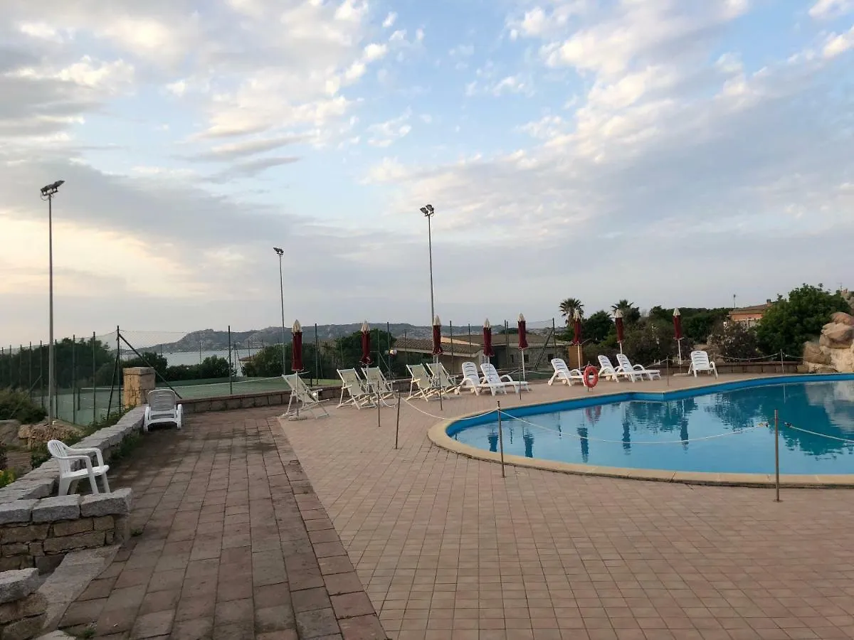 Case Sul Mare Palau 0*,  Italie